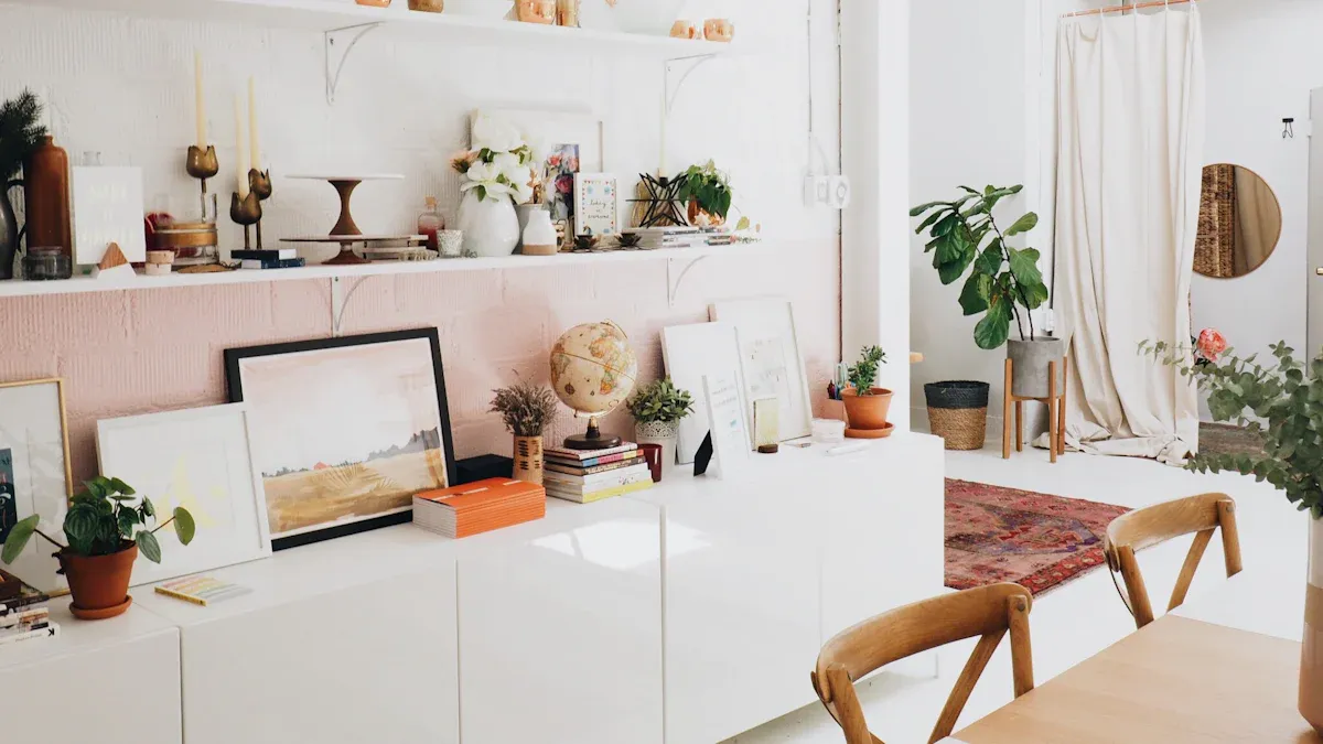 Sourcing Affordable Home Décor