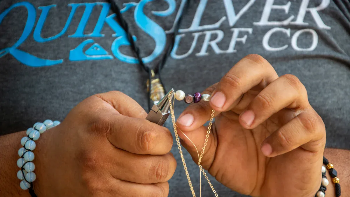 How to Make Jewelry: Basic Techniques